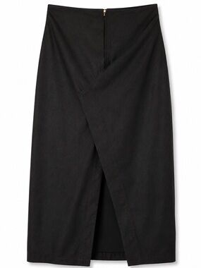 Ungaro Fever Size 42. Elegant Black Women's Skirt